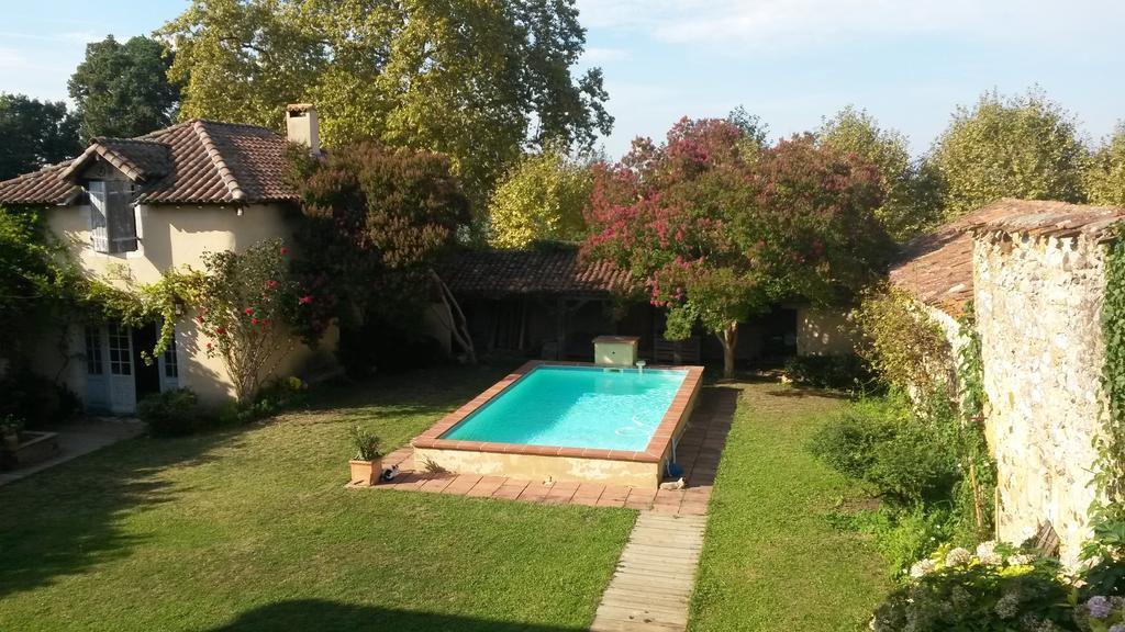 Maison Arriu Bed & Breakfast Montaut  Luaran gambar