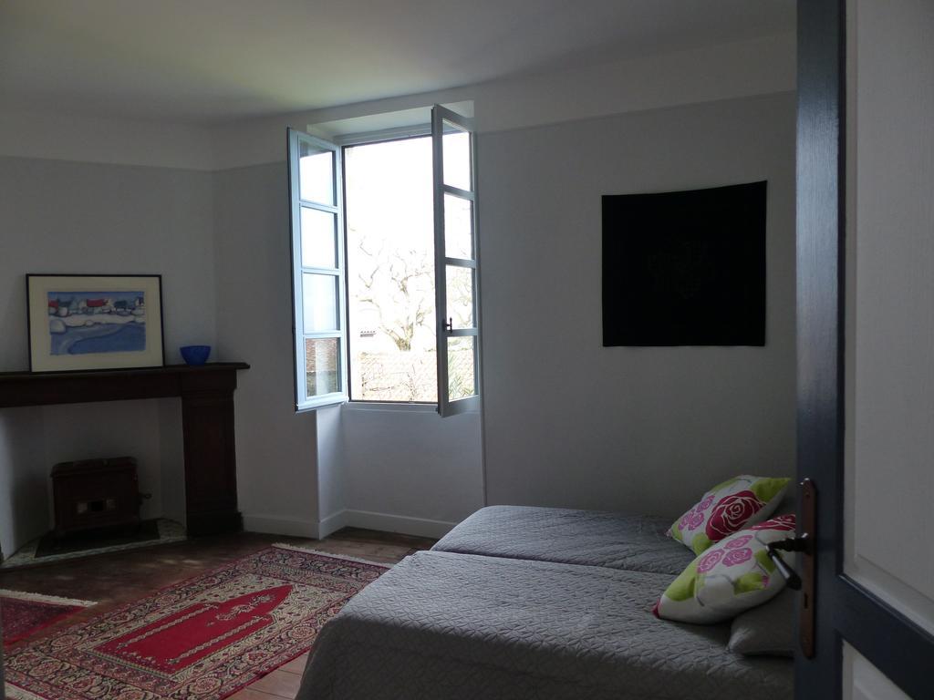 Maison Arriu Bed & Breakfast Montaut  Bilik gambar